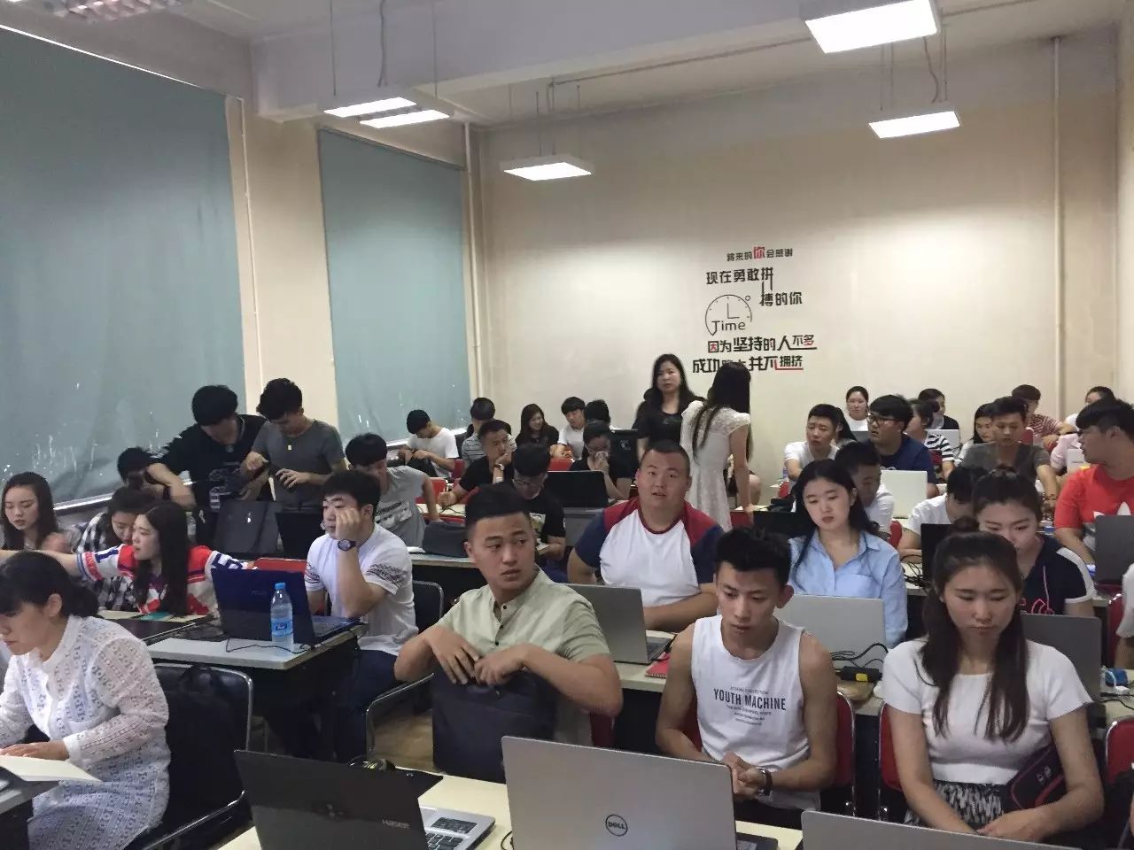 華育興業WEB前端